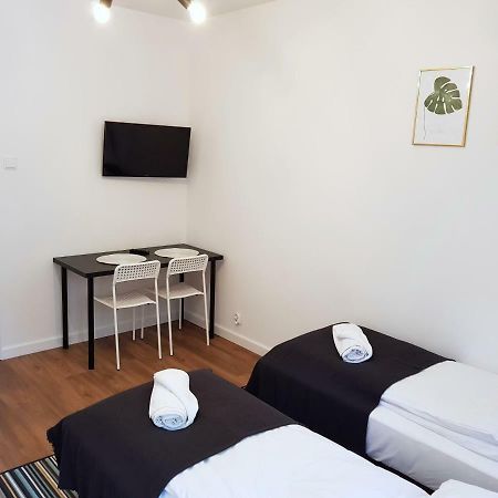Apartamenty Metro Targowek ワルシャワ エクステリア 写真