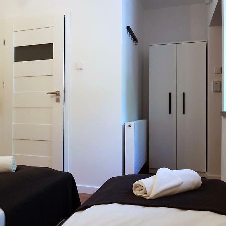 Apartamenty Metro Targowek ワルシャワ エクステリア 写真