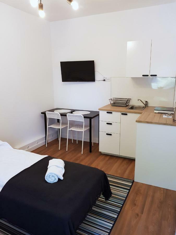 Apartamenty Metro Targowek ワルシャワ エクステリア 写真