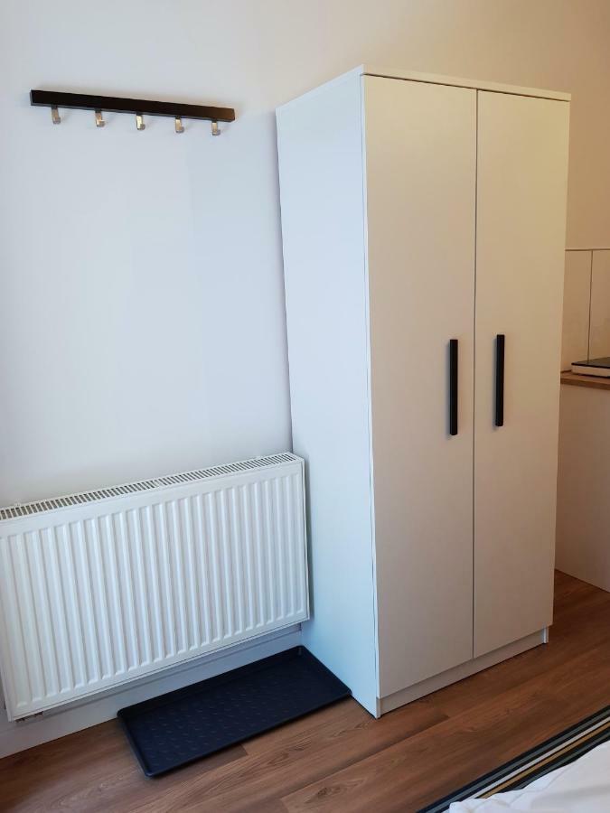 Apartamenty Metro Targowek ワルシャワ エクステリア 写真