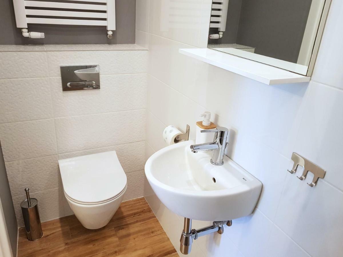 Apartamenty Metro Targowek ワルシャワ エクステリア 写真