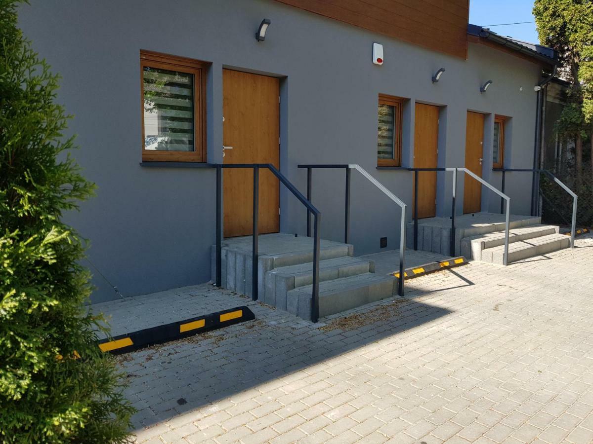 Apartamenty Metro Targowek ワルシャワ エクステリア 写真